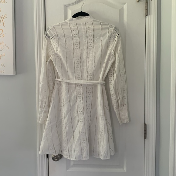 Zara Eyelet Dress size M‎ white mini buttons up collar summer vacation travel - Picture 11 of 16